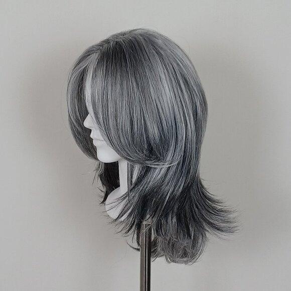 Grey Layered Medium Wig - Picture 5 of 12